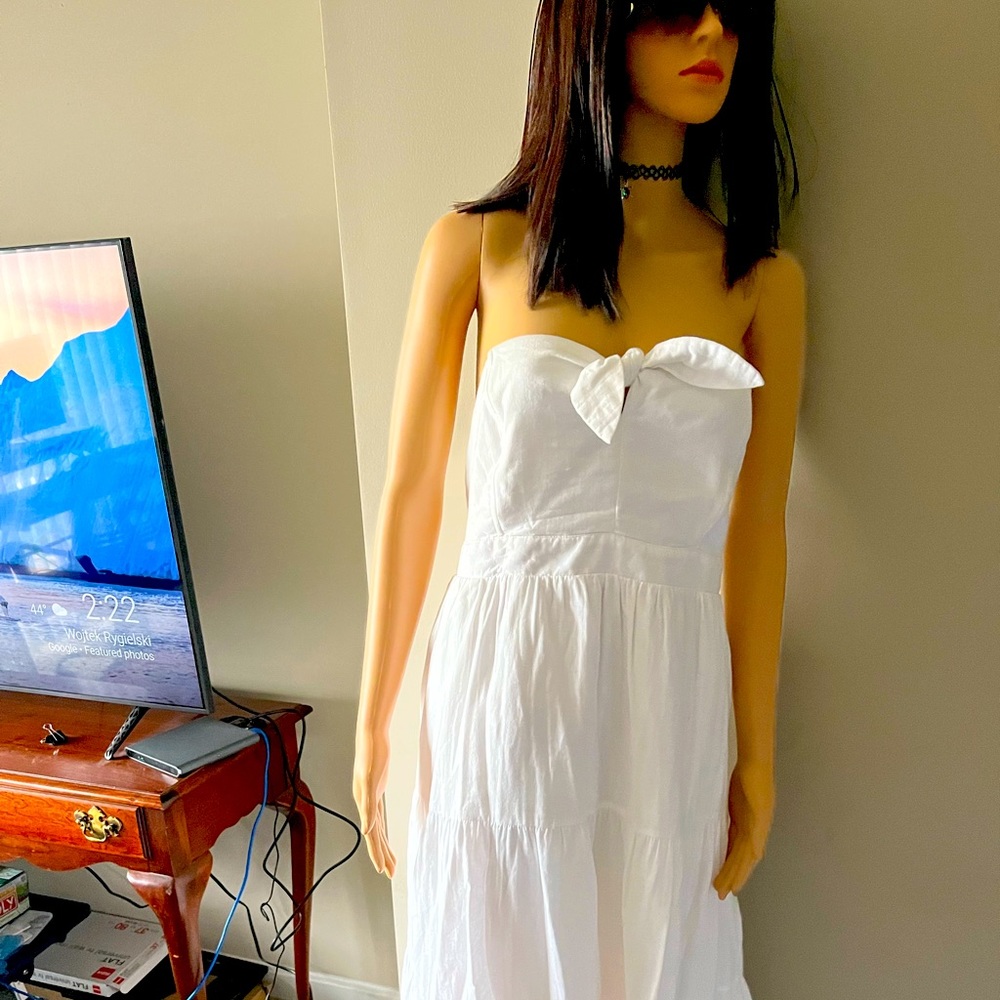 White strapless dress with button down shirt. Size XL.
